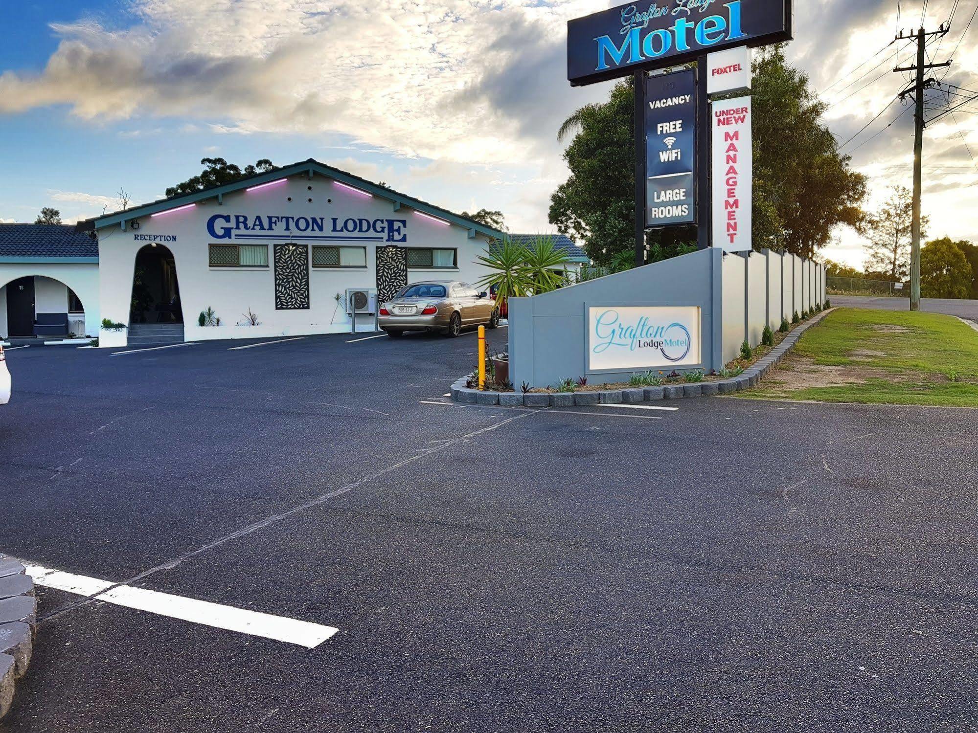 Grafton Lodge Motel エクステリア 写真